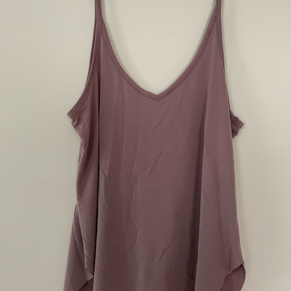 Low cut Tank Top